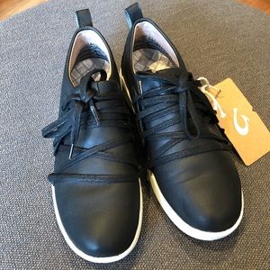 Olukai malua waterproof sneaker